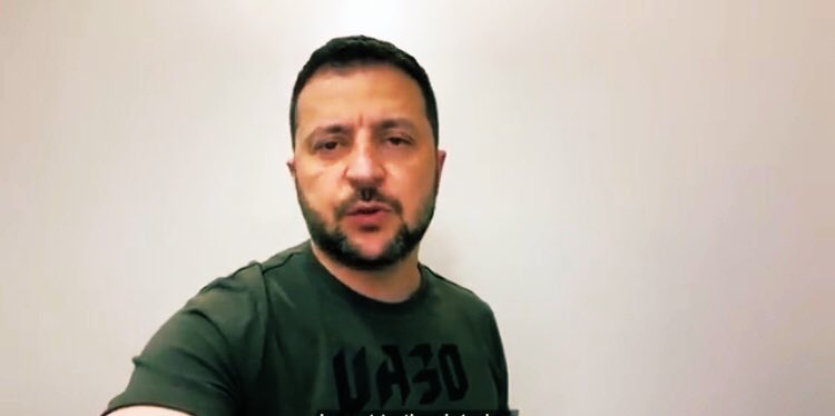 judemelros's tweet photo. Since, #WWIII will ‘start’ on my birthday.
All I want is a reimbursement of the thousands of tax dollars taken away from my bank accounts without my authorization
#5ftnothing #Zepoleon @ZelenskyyUa
#Karmageddon https://t.co/shndGunqTW
