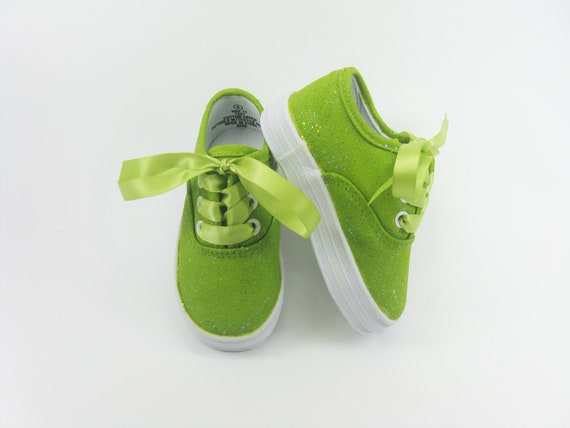 boygirlboygirldesign (@boygirlboygirld) on Twitter photo Avocado Green Glitter Shoes, tinyurl.com/27bmxxn3 via <a href="/EtsySocial/">EtsySocial</a> #etsymntt #etsysocial #AvocadoGreen #GlitterShoes Avocado Green Glitter Shoes, tinyurl.com/27bmxxn3 via <a href="/EtsySocial/">EtsySocial</a> #etsymntt #etsysocial #AvocadoGreen #GlitterShoes