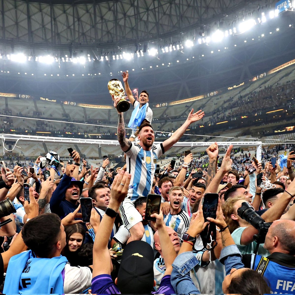 🐐 Lionel Messi, 36 yaşında!

1️⃣ Dünya Kupası 🇦🇷
4️⃣ Şampiyonlar Ligi 🇪🇺
3️⃣ UEFA Süper Kupa 🇪🇺 
🔟 La Liga 🇪🇸
7️⃣ İspanya Kral Kupası 🇪🇸
8️⃣ İspanya Süper Kupası 🇪🇸
2️⃣ Ligue 1 🇫🇷
1️⃣ Fransa Süper Kupa 🇫🇷
1️⃣ Copa America 🇦🇷
1️⃣ Finalissima 🇦🇷
7️⃣ Ballon D'or
3️⃣ FIFA the Best

#Messi𓃵