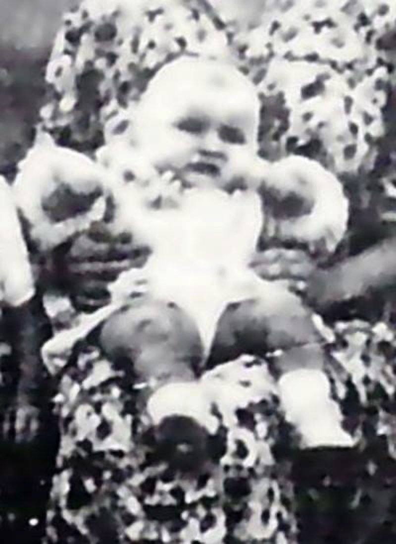 #MariaLuigiaLammioni venne bruciata viva il #29giugno 1944 dalle truppe tedesche della Divisione 'Hermann Göring', agli ordini del tenente generale #WilhelmSchmalz, nel corso dell'eccidio di #CivitellaInValdiChiana.Aveva 2 anni.