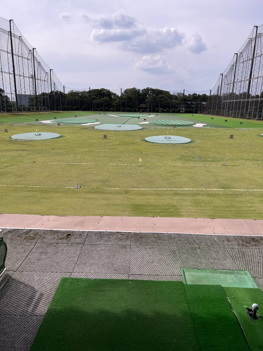 初のゴルフ打ち放題楽しかった🏌️‍♀️