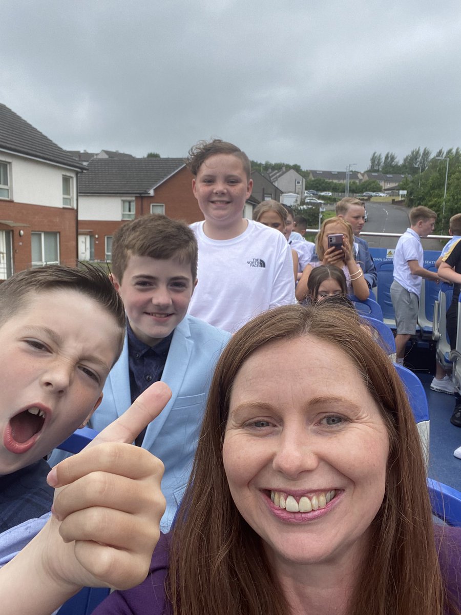 I had so much fun last night with my Primary 7s although we did miss 
@MissBrownSTAnd. Firstly on an open top bus tour of Greenock/Gourock singing to some great tunes then back to school for food and dancing. @St_Andrews_DHT