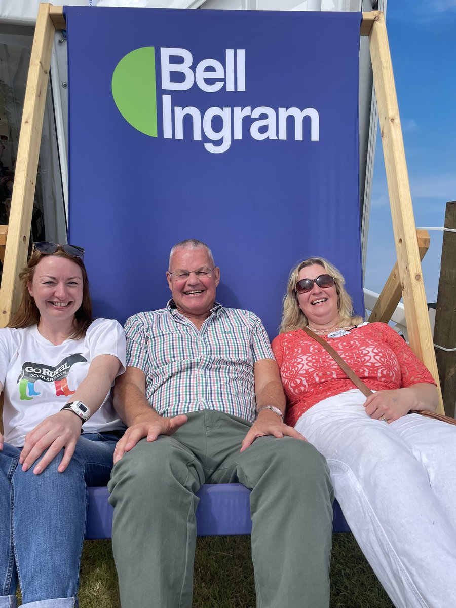 Caroline Millar tweet media