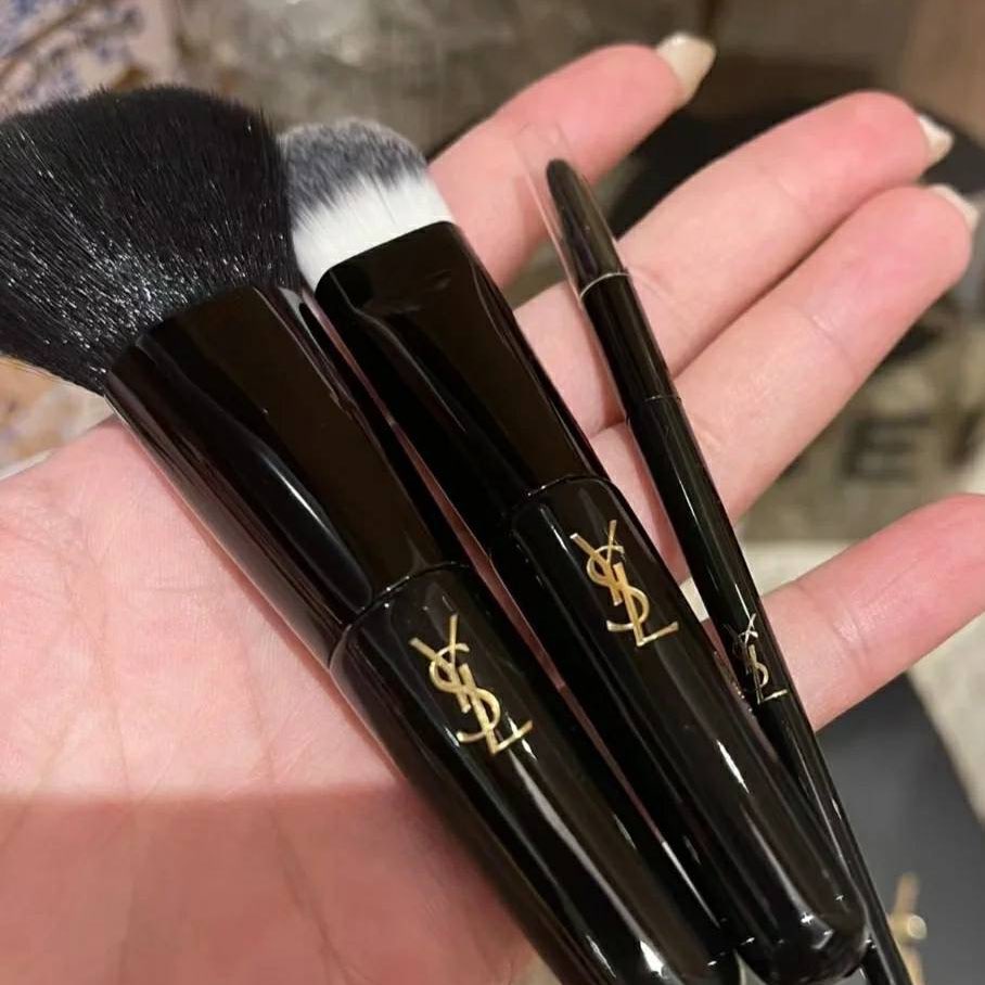 프렌들리 on Twitter "(เปิดจอง) YSL Makeup Brush Set เซทแปรง คุณภาพสูง