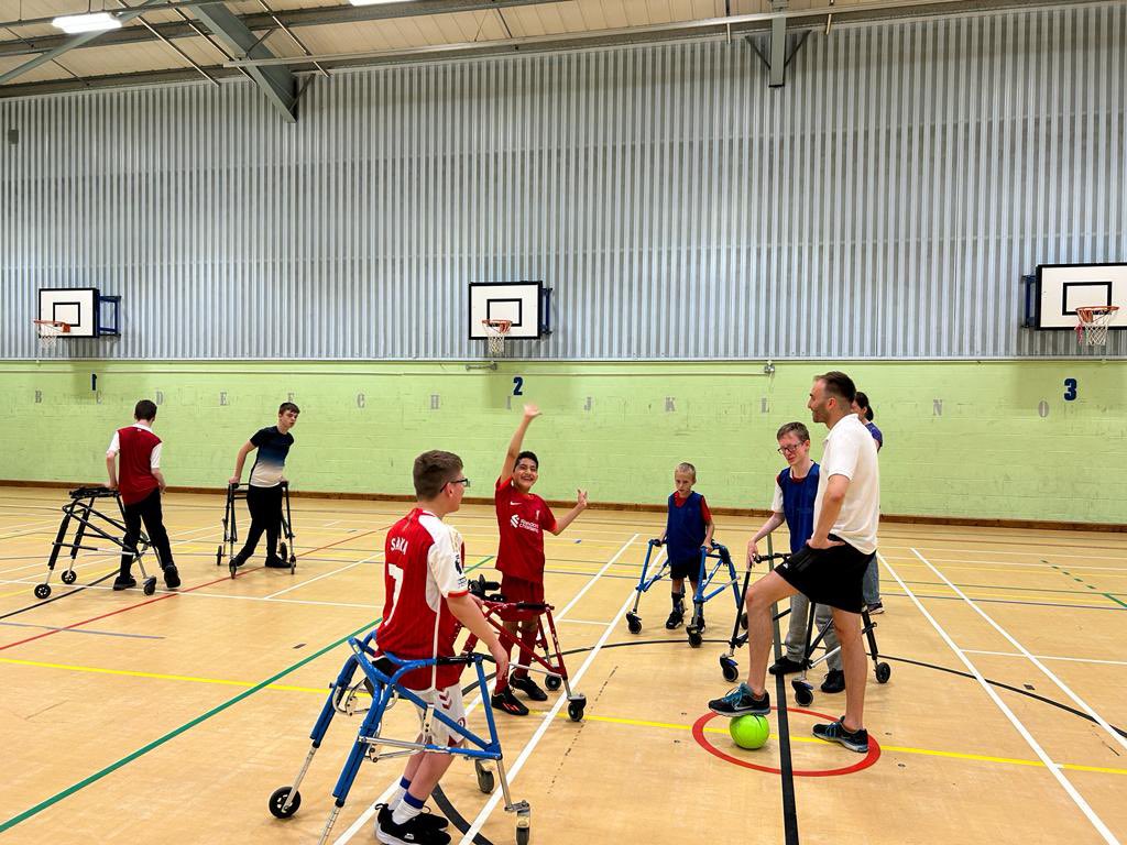 BristolFrame's tweet photo. Brilliant session this morning. Club secretary Jake is off to Australia for a while so we started with his favourite game, Chicken or Hero” before reds v blues finished 3-3 @RobinsFound https://t.co/rjwyApvdc0