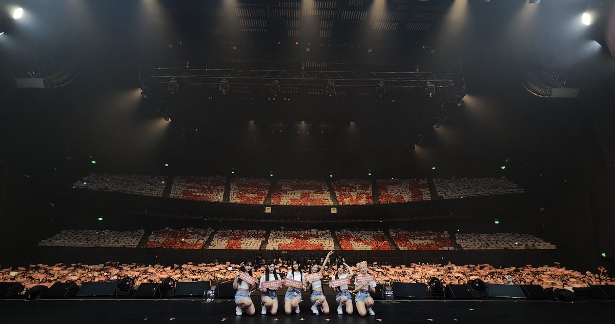Day 1 was an absolute triumph, as the Prom Queens took center stage and delivered a performance that will be etched in our hearts forever. The energy was electric, the crowd was unstoppable, and the music reverberated through every soul. 🎶🌟
