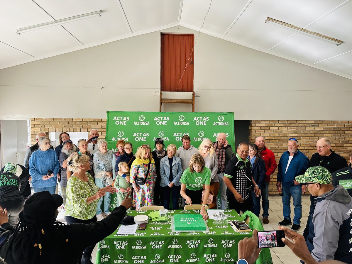 AtholT's tweet photo. ActionSA has launched its first branch in the Kouga municipality. Ward 12 has elected Suzette Britz as its branch chairperson. This was an historic and happy occasion and we celebrated it with a beautiful green cake. @HermanMashaba https://t.co/DsOPkMqnnS