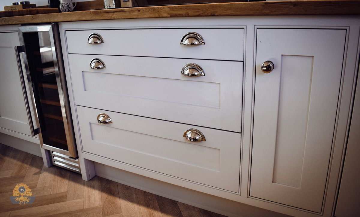 TFBuilding's tweet photo. Handmade kitchen finished off earlier this year in Embsay. 

#handmadekitchen #skipton #ilkley #joiner #cabinetmaker https://t.co/KvFqumdXSw