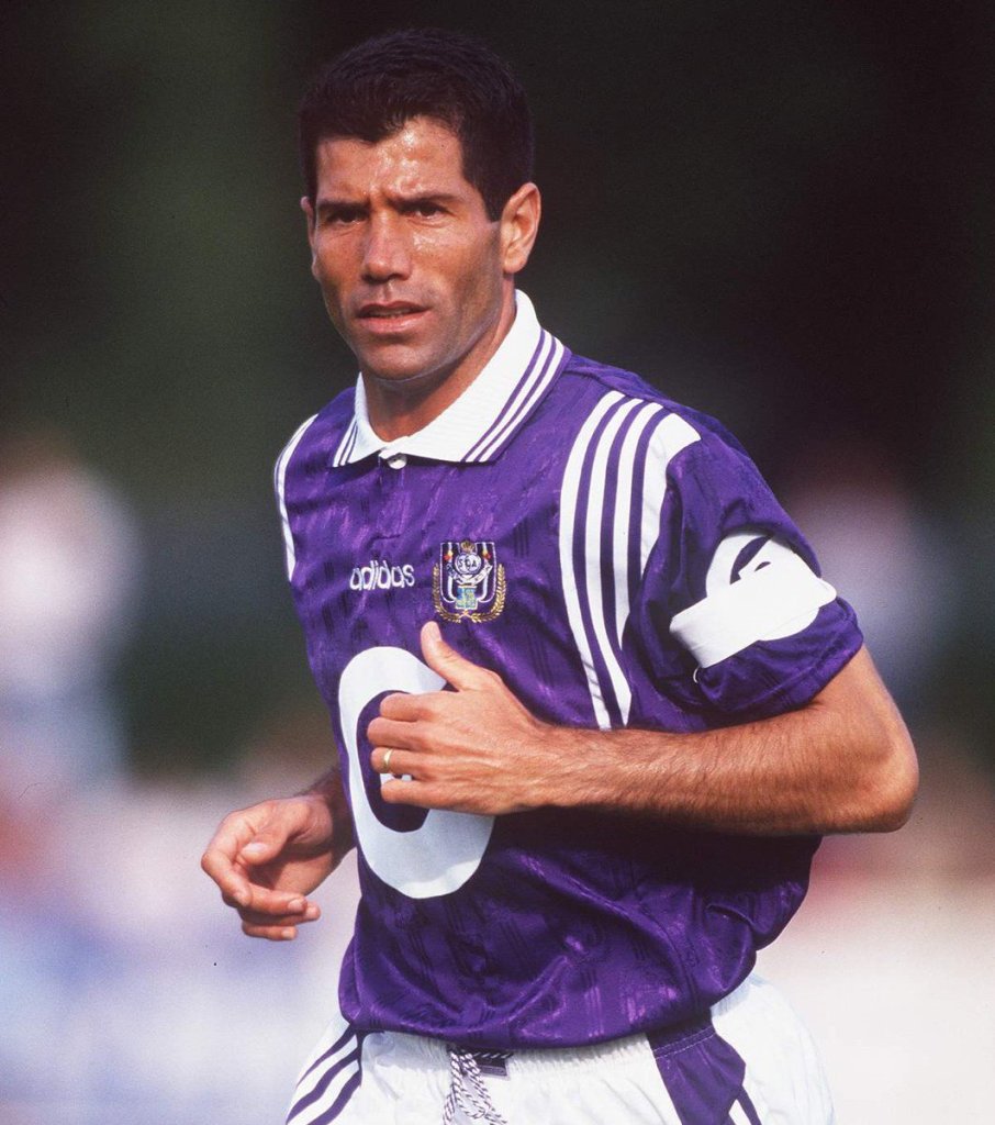 🇪🇸 Enzo Scifo, Leyenda de nuestro club 💜

🇫🇷 Enzo Scifo, Légende de notre club 💜

#VamosAnderlecht🟣⚪️