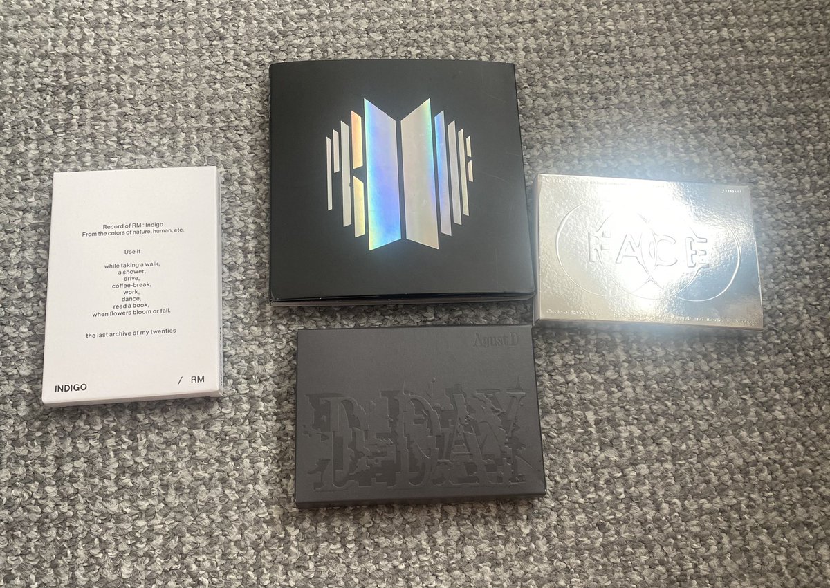 ✨ Giveaway ✨

Open WW
4 prizes and 4 winners 

Prizes are:
Indigo WV album 
DDAY WV album
Face WV album
Proof Compact 
 (No pcs)

Rules:
- MBF
- Like & RT
- Tell me what got you into BTS

Closes June 30th 2pm UK time