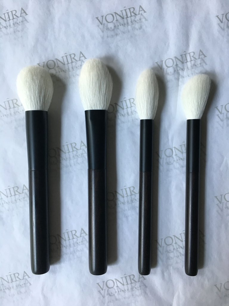 Our high-quality makeup brushes are made of the finest materials and with ebony handle to make any makeup application easier. Are you also aiming to sell makeup brushes that can give that perfect finished look? Then we are on the same side!
#manufacturer #privatelabel #makeup