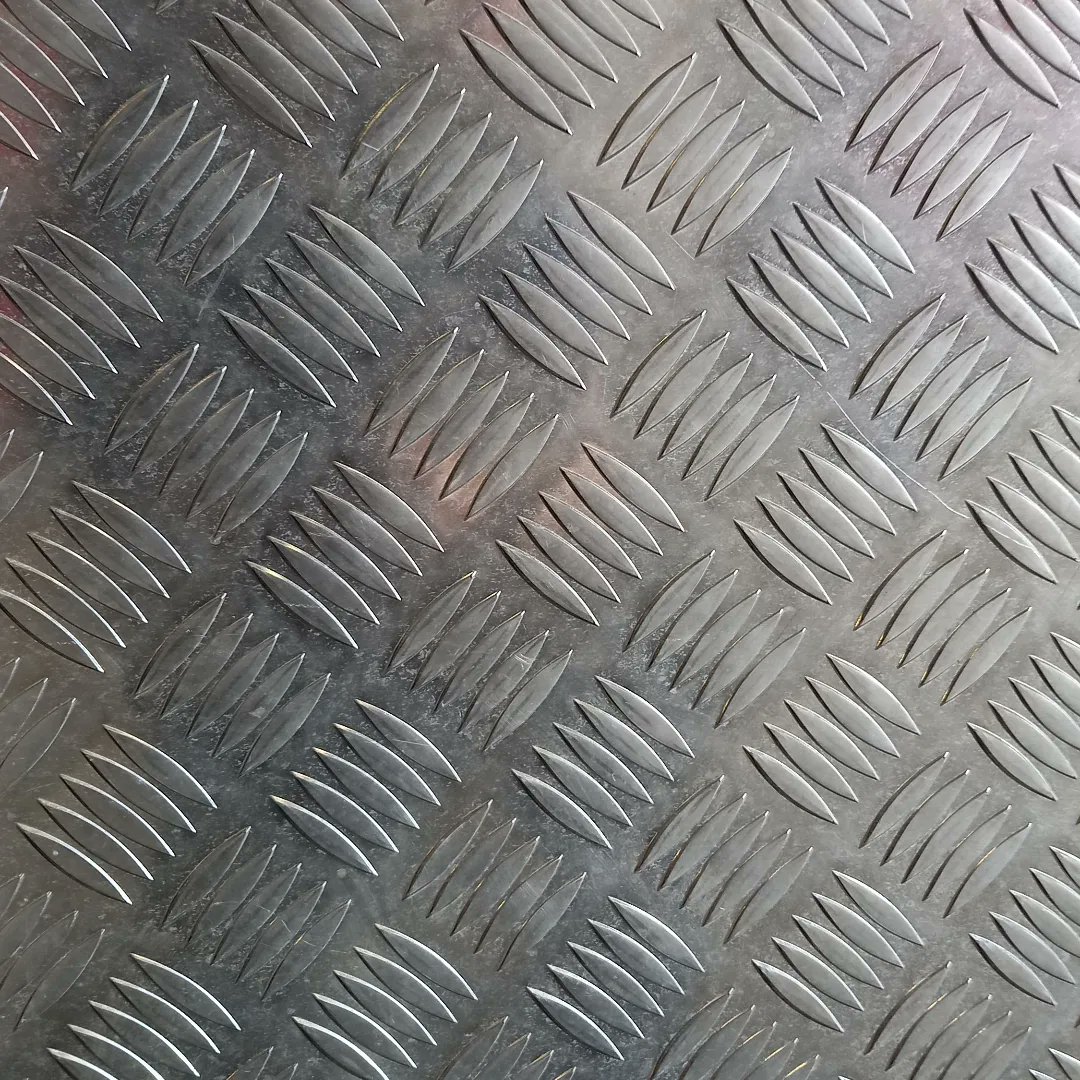 faircityknits's tweet image. Some recent swatches and their source of inspiration. Something that I look at every day at work. What's your favourite, light on dark or dark on light??
#swatching #fairisle #knittingtwitter