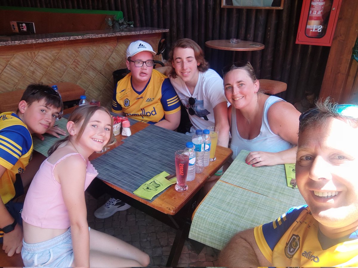 goodtime_tom's tweet photo. Come on the rossies from Portugal #roscommonGAA #GAAGO https://t.co/65Vp04Rb1u