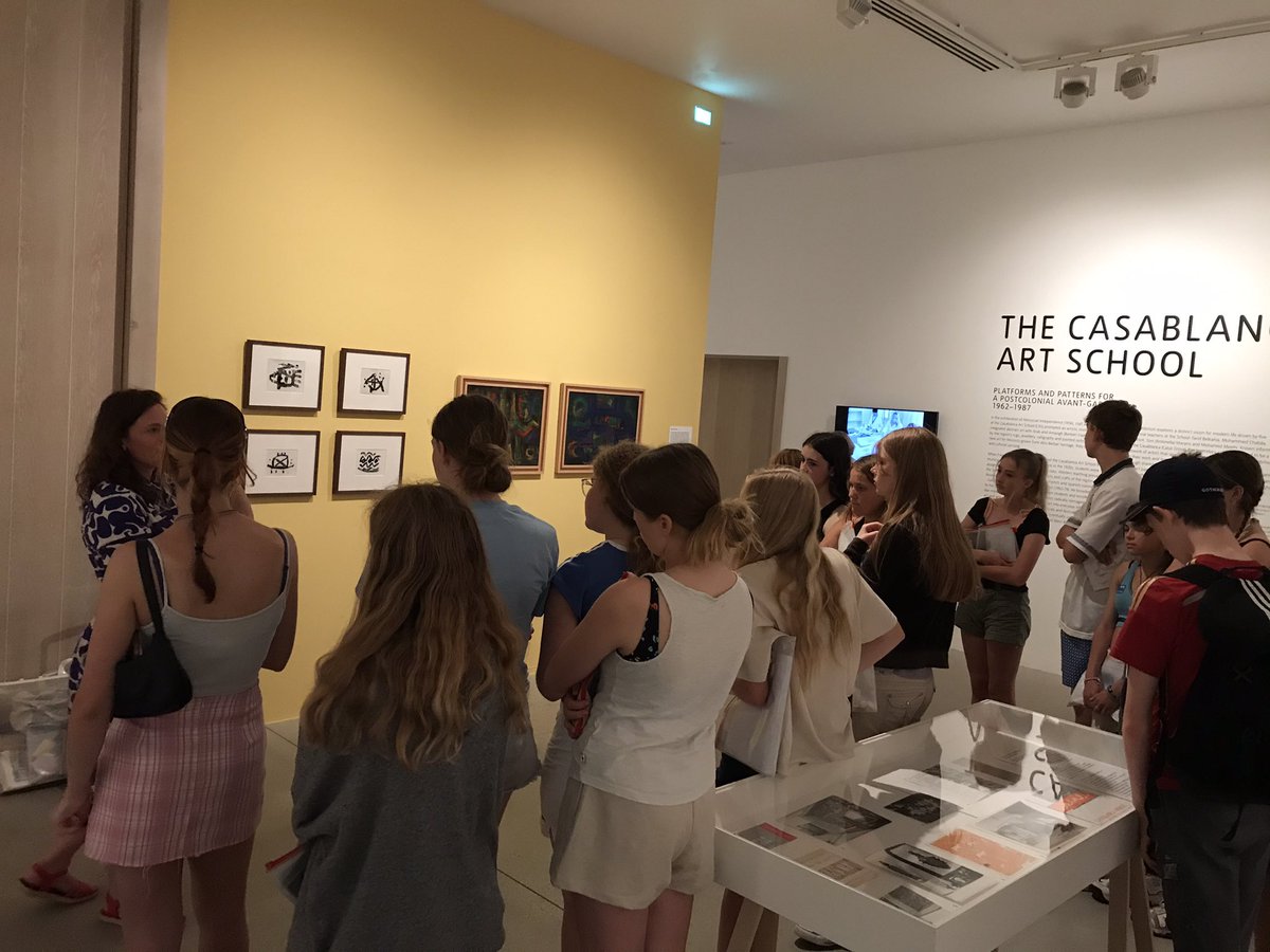 radnortrip's tweet photo. Listening intently at theTate about abstraction, fine art and applied art 👌 https://t.co/BCGSVR02HG
