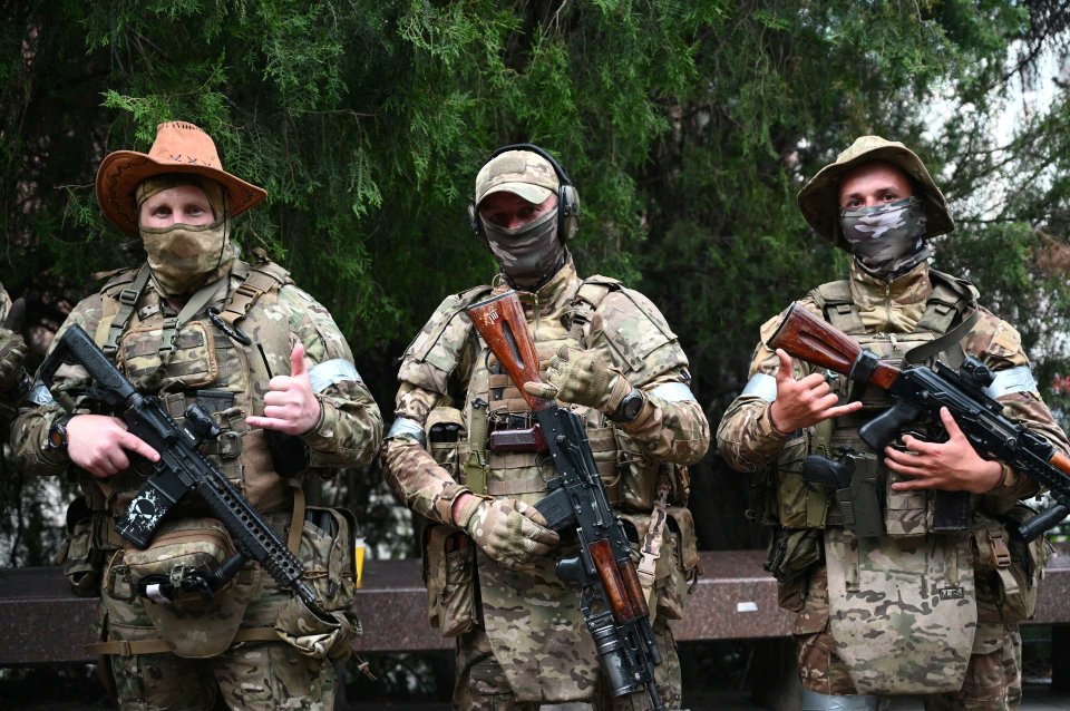 carlasignorile's tweet photo. #Russia, tutto esaurito per i voli in partenza da #Mosca (verso città con collegamenti diretti come #Istanbul e Astana)

Flights from #Moscow have reportedly sold out as the #Wagner mercenary group approach

#24giugno https://t.co/0Ocw0c3Cgy