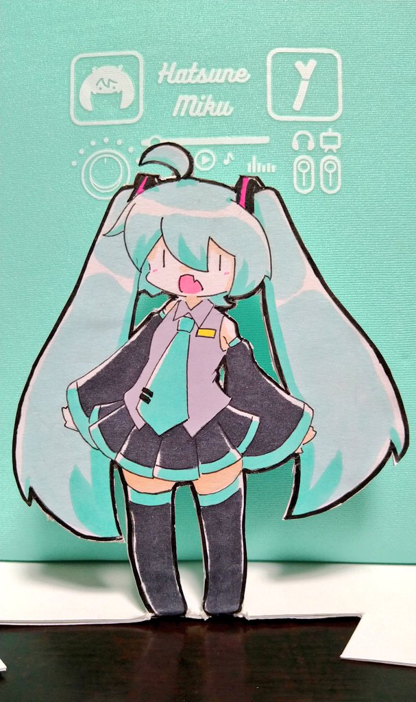 初音ミク ,雪ミク 「自立するミクさんを作ったけれど、 いろいろ撮れて……良すぎる……」|電瀬のイラスト