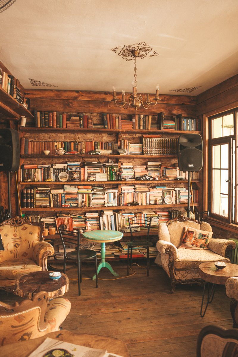 bookpoets's tweet photo. take me to a bookstore https://t.co/zbxzvcbQta