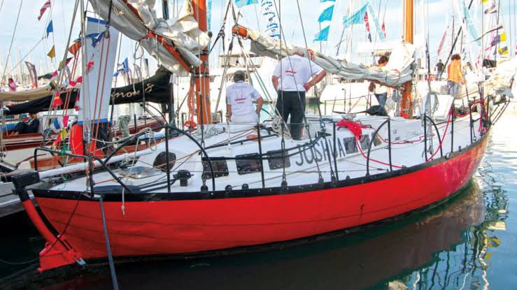 A nail from Suhaili (<a href="/SirRKJ/">Robin Knox-Johnston</a> ’s boat) and a piece of Joshua (Bernard Moitessier’s boat) 

Thank you @ggr2022 for such a thoughtful gesture! 

#treasure