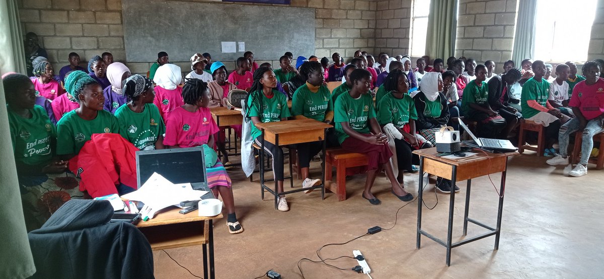 yofonatmw's tweet photo. On 28th May every year, the world commemorates the  pride of girls and women #Menstrual_Hygiene_Day. Today we are with over 70 girls in commemoration of Menstrual Hygiene day with @bhubesipride

@PlanMalawi   
@NycomMalawi 
@HeRLibertyOrg 
@youthwave https://t.co/taXoiXDBec
