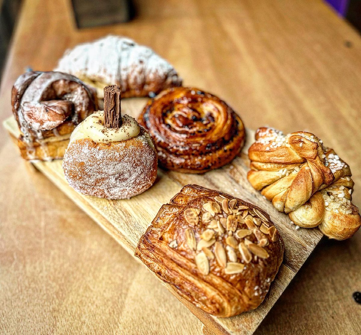 Saturday Pastries: Many types of buns, including vegan cinnamon buns, doughnuts, almond croissants and loads more