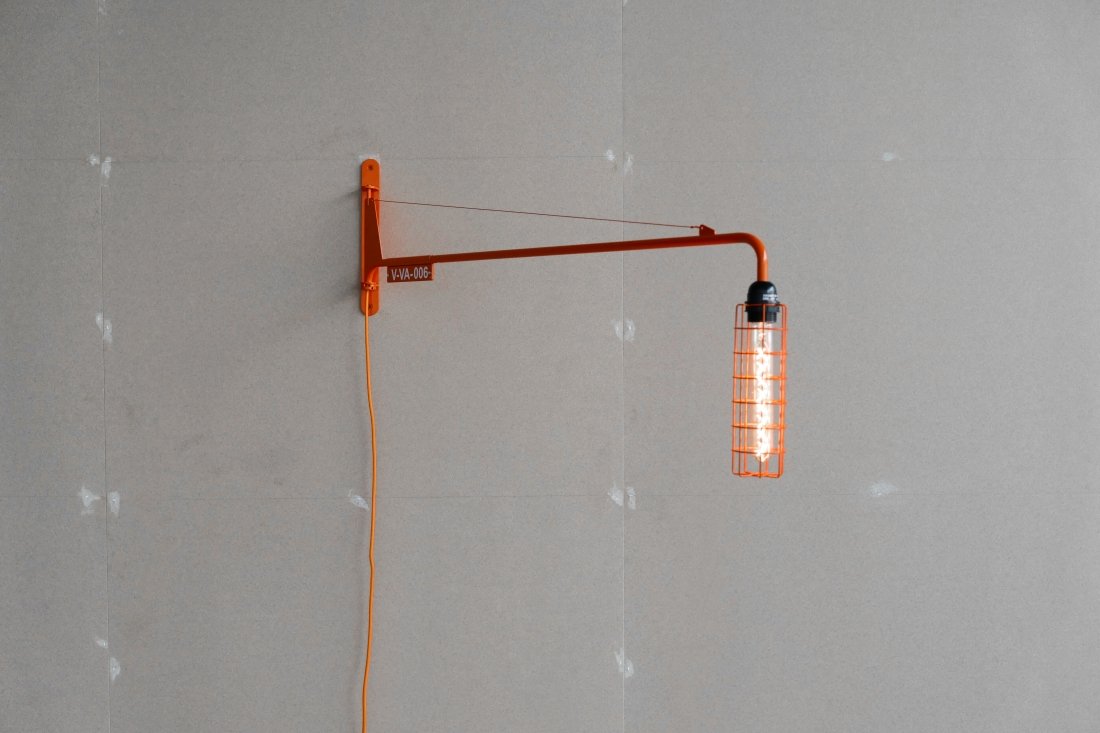 Vinsteez's tweet photo. Virgil Abloh x Vitra https://t.co/oKkc15SPQy