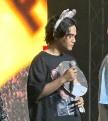 onlymahalima's tweet photo. LET ME MOURN FOR A WHILE OVER HIS HAIR

SB19 MNLCONCERT DAY1 
@SB19Official #SB19
#PAGTATAGWorldTourManila https://t.co/4GVZDAY37c