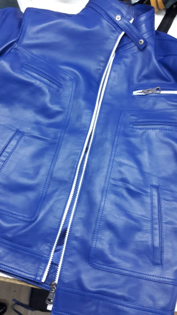 Jackets/Coat in leather Manufacturers in Pakistan 

#newjackets #newjacketdesign
 #newlogodesign #factoryorder #clothingmanufacturers #jacketshop #garmentsmanufacturer #taptoshop #clothingcompany #factoryproduction  #shoplocalcanada