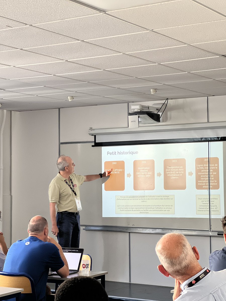 MeasureCampFR's tweet photo. En salle #Addingwell @nicolasmalo ouvre le bal avec un point bien nécessaire sur la question du privacy !
Et vous, où en êtes-vous ? #MCParis2023 https://t.co/7cHSfkT4Ly