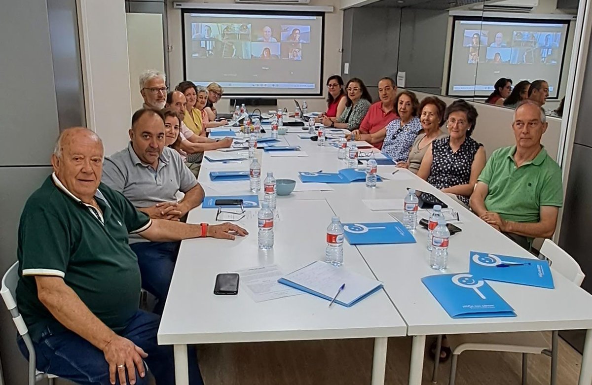 cancerinfantil's tweet photo. 🫶🏼Estamos celebrando nuestra Asamblea General

🎗️Una reunión anual que sirve para revisar los objetivos comunes, plantear nuevos retos y presentar nuevas acciones estratégicas

👥Unidos lograremos mejorar la calidad de vida de nuestros pequeños y de las familias #cáncerinfantil👦 https://t.co/jSqBk1mn1P