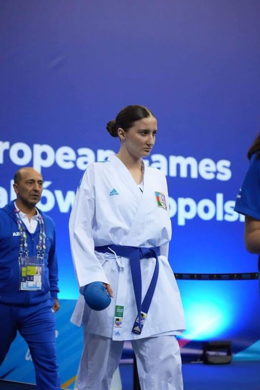 Daha bir qızıl medal! 📷
Polşada keçirilən III Avropa Oyunlarında Azərbaycan karateçisi İrina Zaretska qızıl medal qazandı.
Təbrik edirik! 📷
#gənclərvəidmannazirliyi #birkimibirlikdə #AZEsport