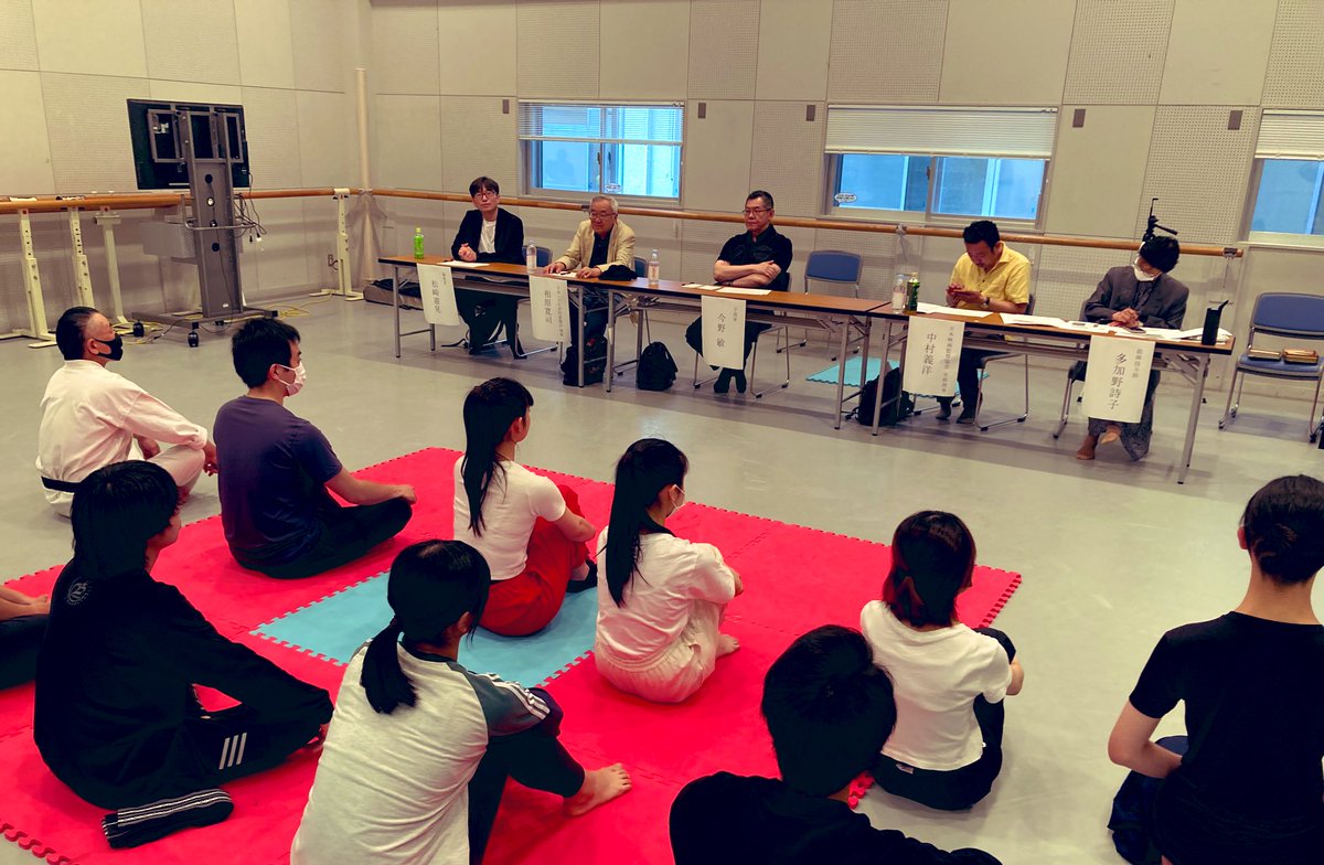 action_bukai's tweet photo. 第38回アクション認定会
無事終了しました。
・手順の記憶
・相手との調和
・視点
・安全
・演技
この五つの観点から
審査員が厳正なる審査を行いました。
上級ライセンス取得者誕生！
また、アクションは、全員合格💮
凄い！
レベルがどんどん高くなっています。
次回は12月！

#殺陣
#技斗 
#俳優 https://t.co/YgKjDIlgEV