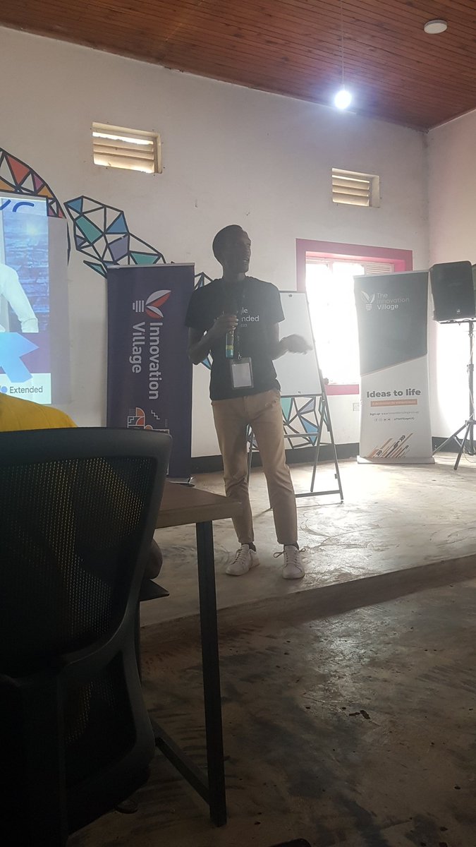 MavenUg2's tweet photo. Mr. AMANYA Laban sharing with the attendees of the #IOExtendedMbarara23
@GDGCloudMbarara https://t.co/pgFtejy1CW