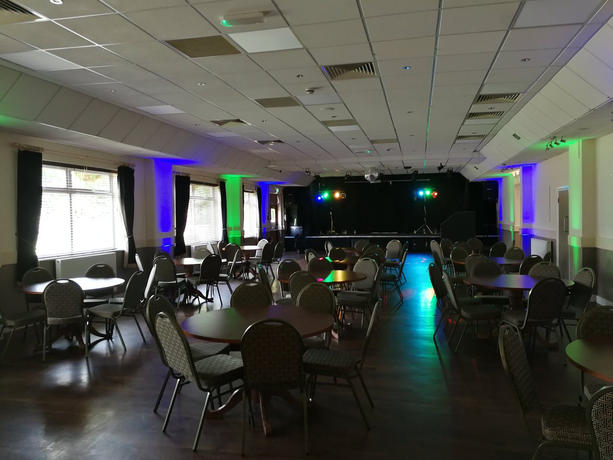 A room ready to party, with our uplighting and DJ lights all ready to go. 

#uplight #uplighting #partylights #eventlighting #djlights #hireuplight #venuelighting #moodlighting