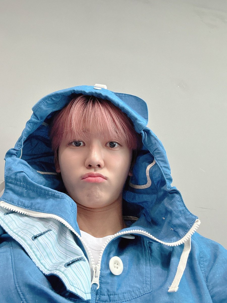 𝙉𝙤.𝟗 tweet media