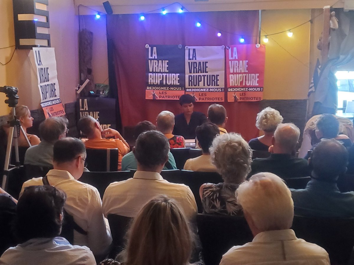 _LesPatriotes69's tweet image. 🚩#Lyon

L'équipe des Patriotes du Rhône  a eu le plaisir de recevoir @Erichermoz pour une rencontre-conférence. 
Beaucoup de monde pour l'écouter et partager un moment de convivialité.

➡️ Une dynamique prometteuse pour nos idées de libération nationale 🇨🇵
#Frexit #StopOTAN