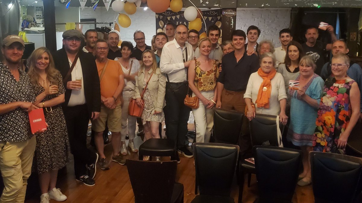 _LesPatriotes69's tweet image. 🚩#Lyon

L'équipe des Patriotes du Rhône  a eu le plaisir de recevoir @Erichermoz pour une rencontre-conférence. 
Beaucoup de monde pour l'écouter et partager un moment de convivialité.

➡️ Une dynamique prometteuse pour nos idées de libération nationale 🇨🇵
#Frexit #StopOTAN