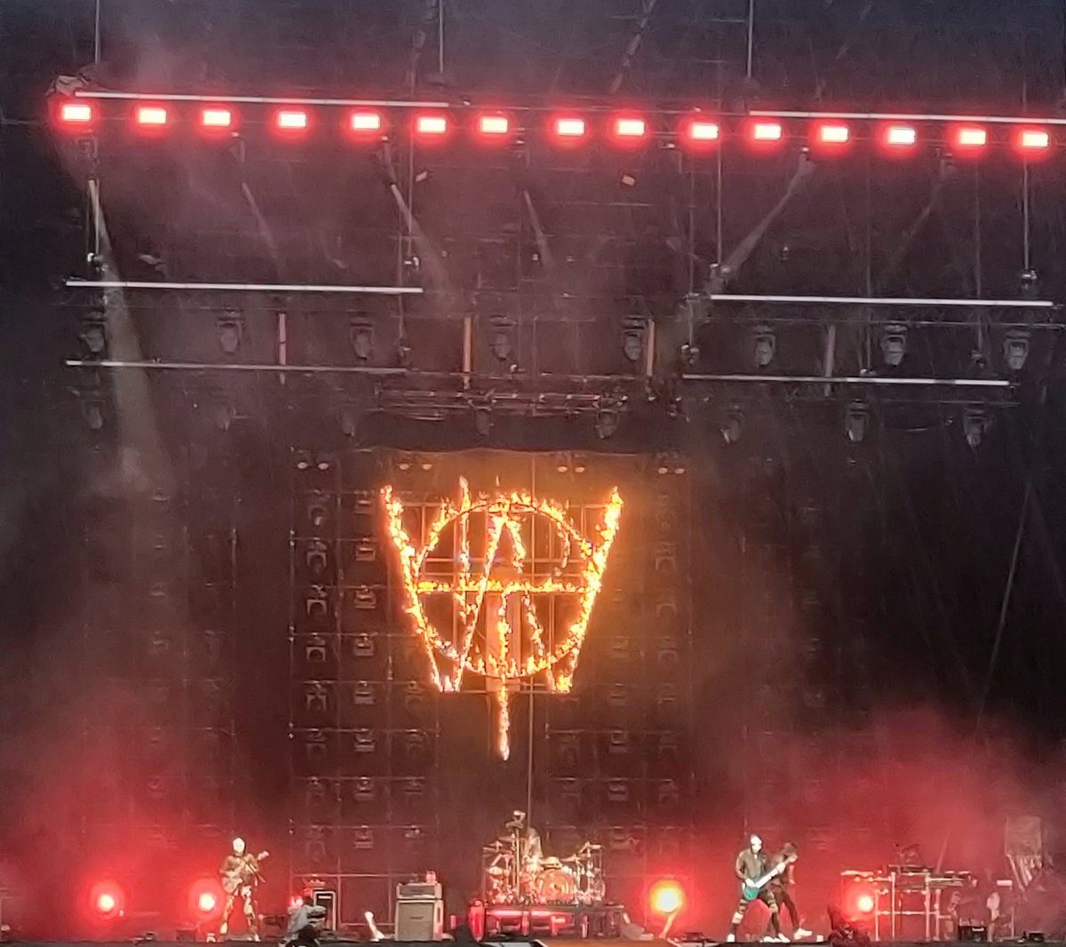 What a gig!!! Loved every minute of it, but seeing my husband having the time of his life was the highlight. After 20+ years of waiting to see them live, I'm so glad I go to experience that with you 🥰😍 #MuseBellaHoustonGlasgow2023