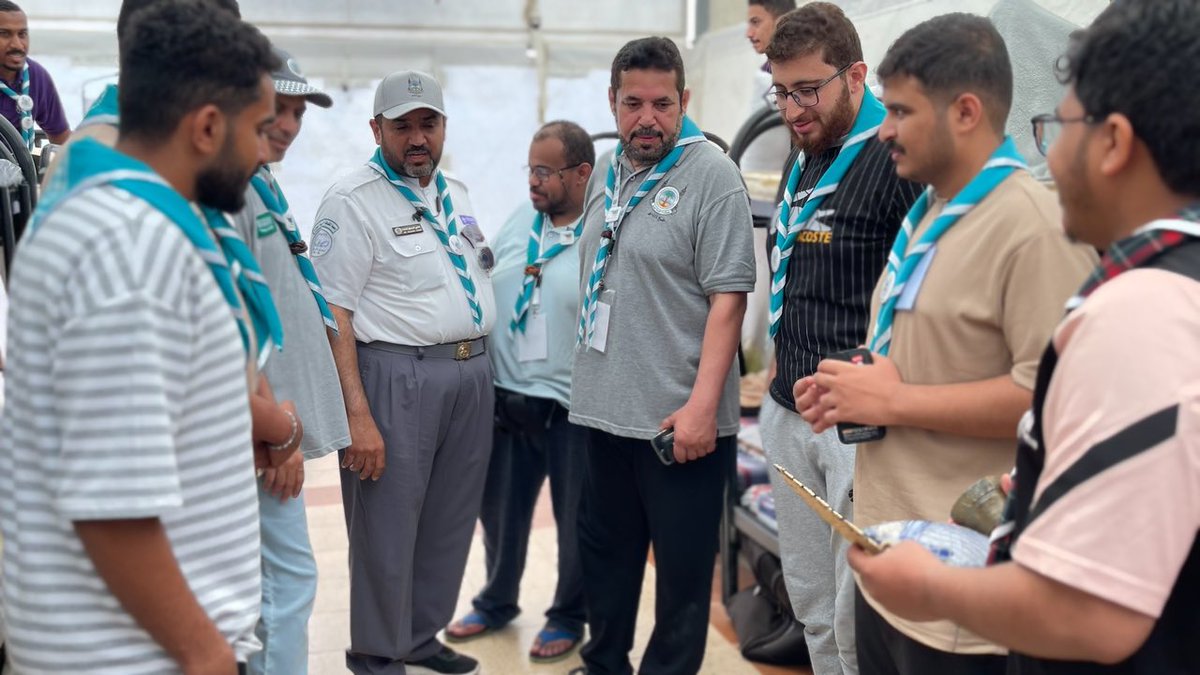 kltsh2019's tweet photo. زيارة قيادة #المعسكر لجوالة #جمعية_التنمية_بالشقيق بعد تميزهم في الزياره الصباحية https://t.co/6OXy0NGd1w