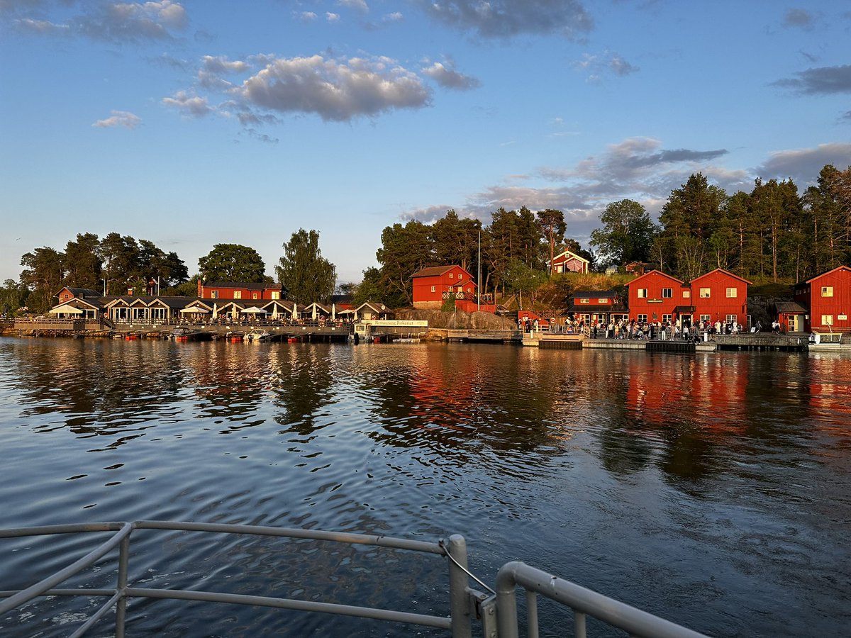 Oliver Oram tweet media