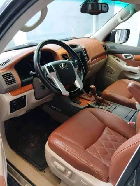 Lexus GX460
Upgraded to 2022 model
Sparkling and neat.

Lucky buy, purely distress sale
Price: 11 million naira
Location: Asaba