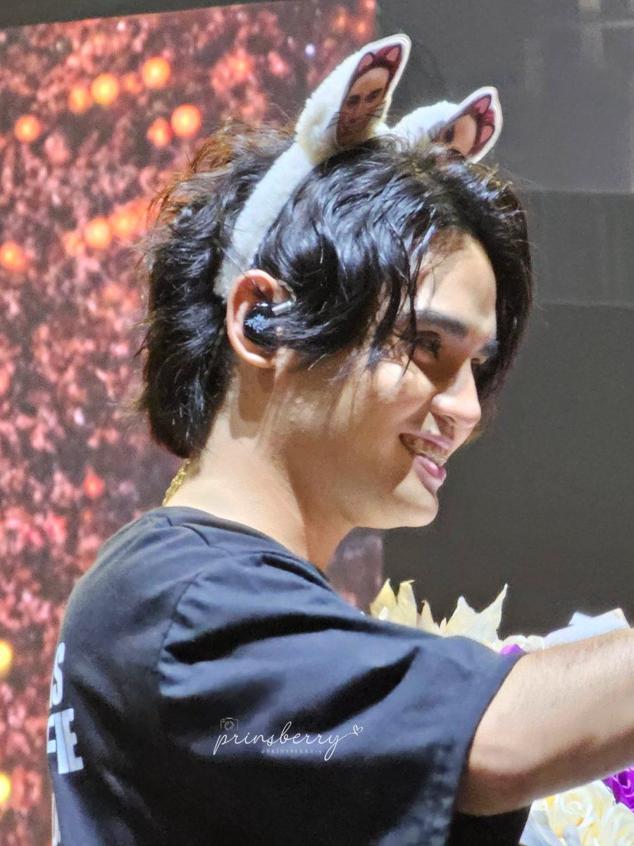juna_twtts's tweet photo. Pablo short hair from ALAB era to PAGTATAG grabe tagal nating dinasal to apaka pogi mo! 😍

SB19 MNLCONCERT DAY1 
@SB19Official #SB19
#PAGTATAGWorldTourManila https://t.co/0ss4CMiGuS