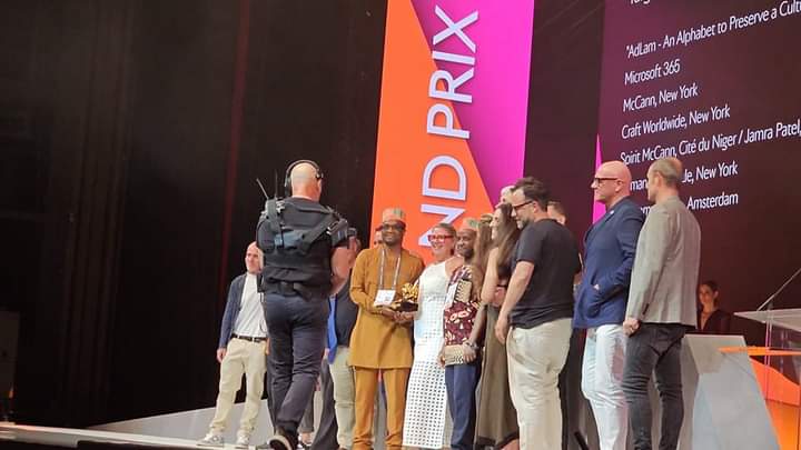 #ADLaM de Microsoft  est nominé dans une autre catégorie. #Cannes 
𞤖𞤢𞤲𞤣𞤫 𞤳𞤢𞤣𞤭 𞤳𞤭𞥅𞤳𞤭𞥅𞤯𞤫⹁ 𞤘𞤮𞤤𞤫 𞤃𞤻𞤴𞤳𞤮𞤪𞤮𞤧𞤮𞤬𞤼 𞤯𞤫𞤲 𞤸𞤭𞥅𞤪𞤫 𞤀𞤁𞤂𞤢𞤃 𞤲𞤮 𞤧𞤢𞥄𞤼𞤭𞤲𞤢 𞤳𞤢𞤣𞤭 𞤳𞤢 𞤬𞤮𞥅𞤤𞤮𞤼𞤭𞤪𞤮. 𞤒𞤮 𞤀𞤤𞤤𞤢 𞤱𞤢𞤤𞥆𞤵. 
𞤀𞤣𞤤𞤢𞤥 𞤳𞤮 𞤣𞤮𞤱 !!!