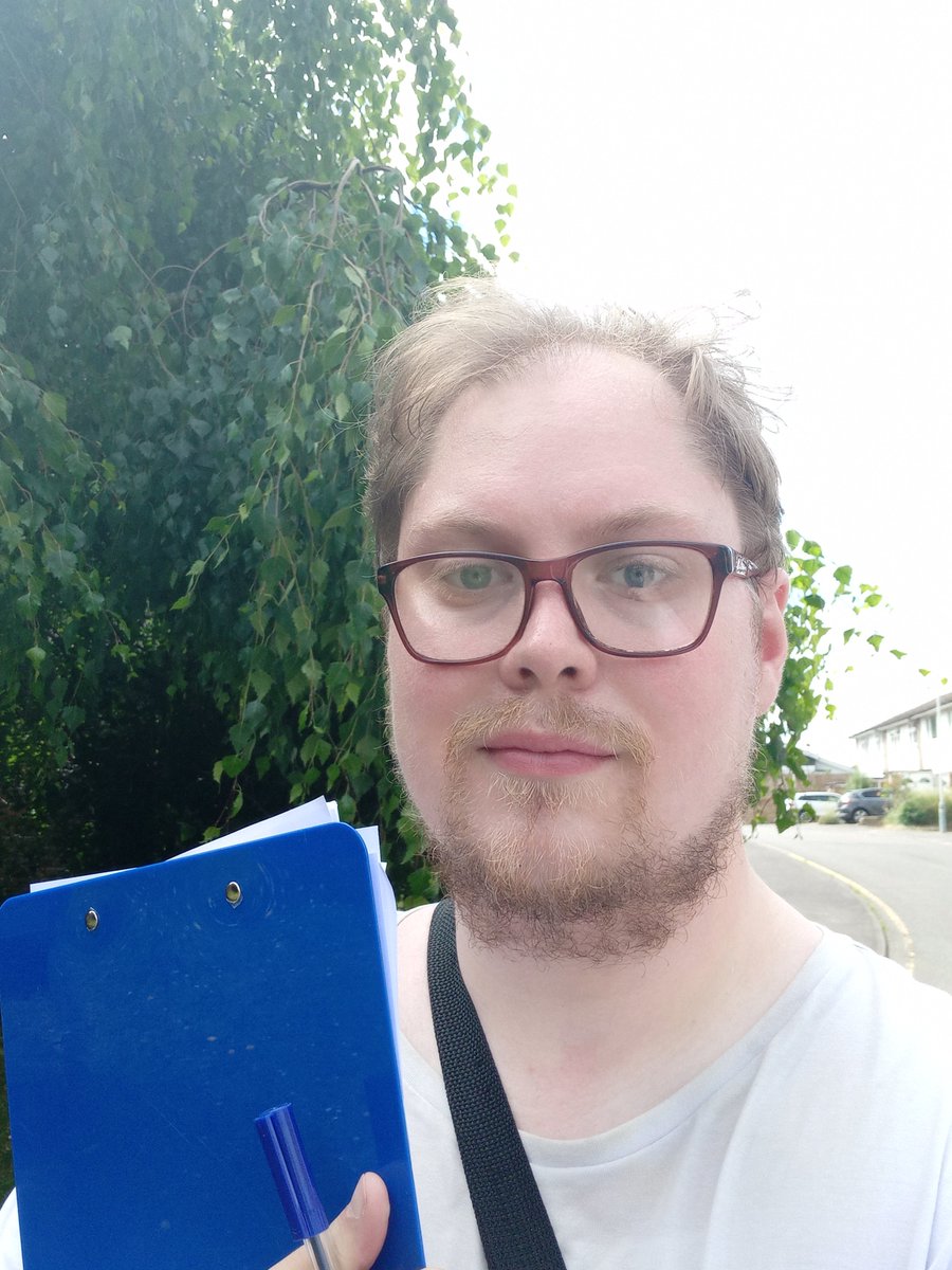 Back out knocking on doors in #Uxbridge for <a href="/tuckwell_steve/">Steve Tuckwell</a>. Lot's of support for the campaign to stop #ULEZ expansion!