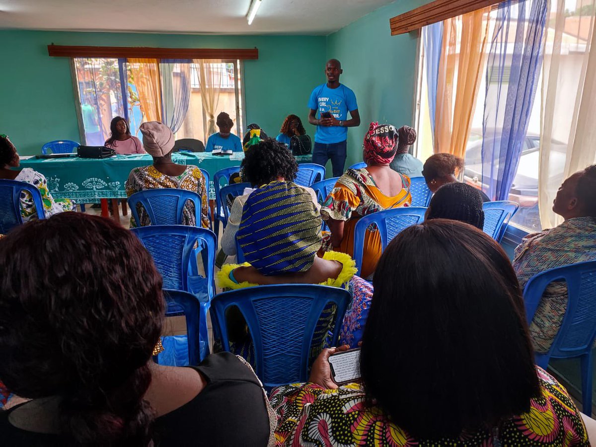 ChefusirriF's tweet photo. It was a successful #InternationalWidowsDay yesterday with Chefusirri foundation celebrating over 50 widows around yaounde, honoring their strength, courage and resilience and engaging in #capacitybuilding, #medicolegalclinic,#sharingoffood &amp; #nonfooditem activities https://t.co/mcpEMIAF3g
