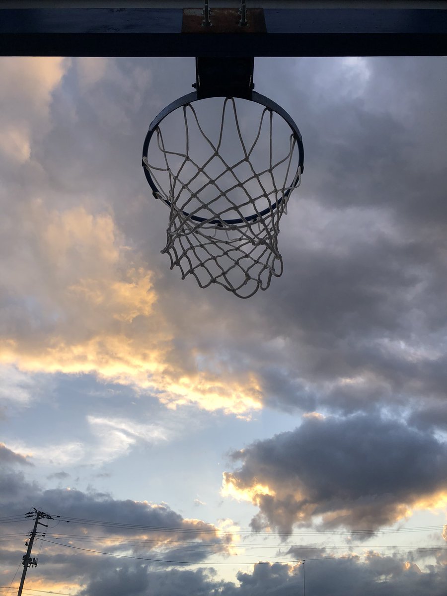 SUNSET PLAYGROUND🌇🛹🏀🌸
★
★
★
 #cdp #cdp_skatepark #cdpskatepark #skatepark #arahama #sendai #miyagi #荒浜 #仙台 #宮城 #skateboard #sk8 #playground #streetball #sunset #夕焼け