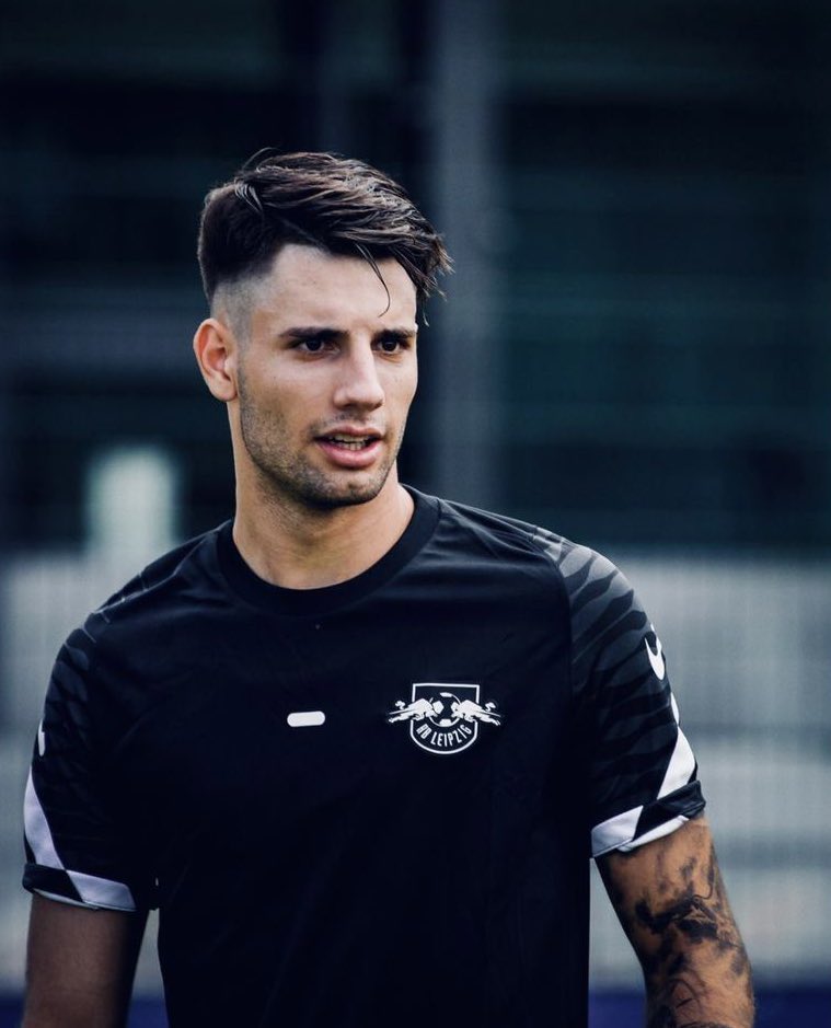 Lfc__Vision's tweet photo. Liverpool can only sign one this summer 

Nico Barella 🇮🇹 
Dominik Szoboszlai 🇭🇺 

Who you choosing ? https://t.co/hYWxO5THPI