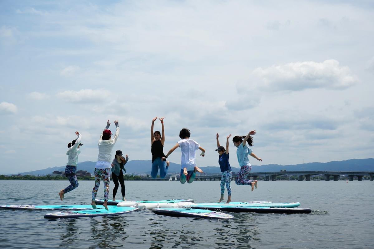 この前の琵琶湖の一枚w

もう何年もこのジャンプやってますが、
最近は定番ねw

何か考えよーw
#supyoga