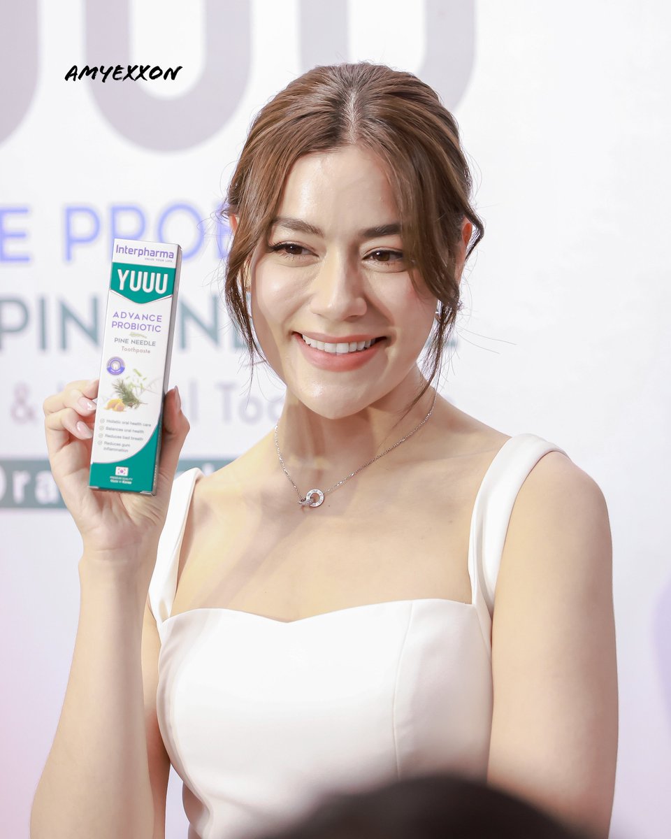 AmyExxon's tweet photo. @kimberleykimmy งานยาสีฟันวันนี้จ้า #kimmy_kimberley #คิมเบอร์ลี่ #YUUU #YUUUToothpaste #ยาสีฟันยู #ยาสีฟันYUUU #Interpharma #meetngreet #หมากคิม https://t.co/pOxuftY9vr