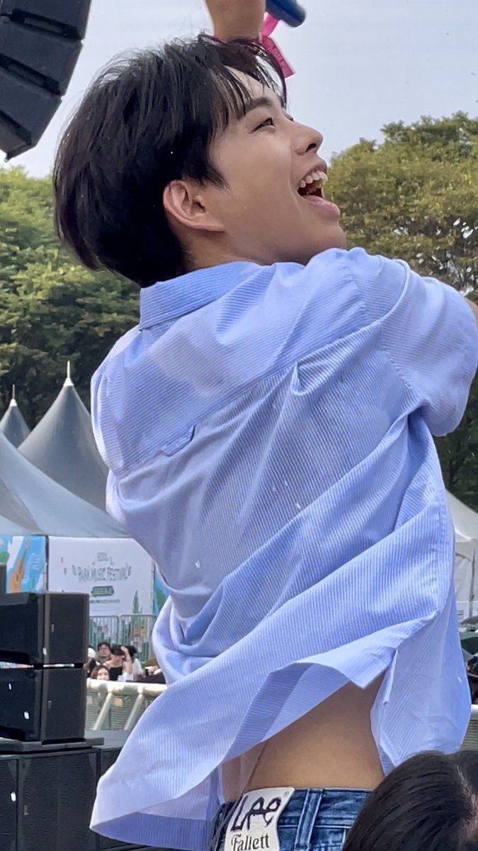 godycss_92's tweet photo. 이런거 올리지마까요...?

#루시 #최상엽 https://t.co/HBEoTJA33c