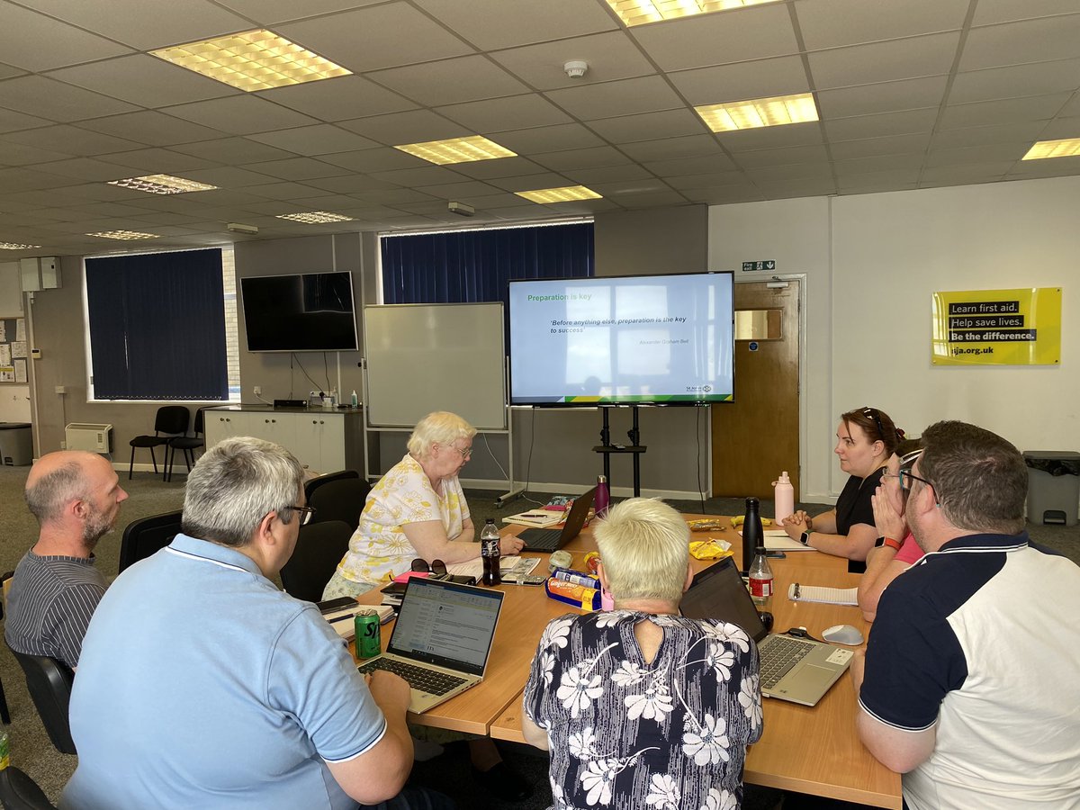 Start of a London/East of England training meeting in Gt Yarmouth. #MySJADay Val is delivering a session on #ChallengingConversations  @SJAIntTraining  <a href="/SJATrainingEast/">SJA East training</a> <a href="/SJALonTraining/">SJALondonTraining</a> <a href="/john_grimwood/">John Grimwood</a> <a href="/IsonSimon/">Simon Ison M.St.J</a> <a href="/the_emmahall/">Emma Hall</a>